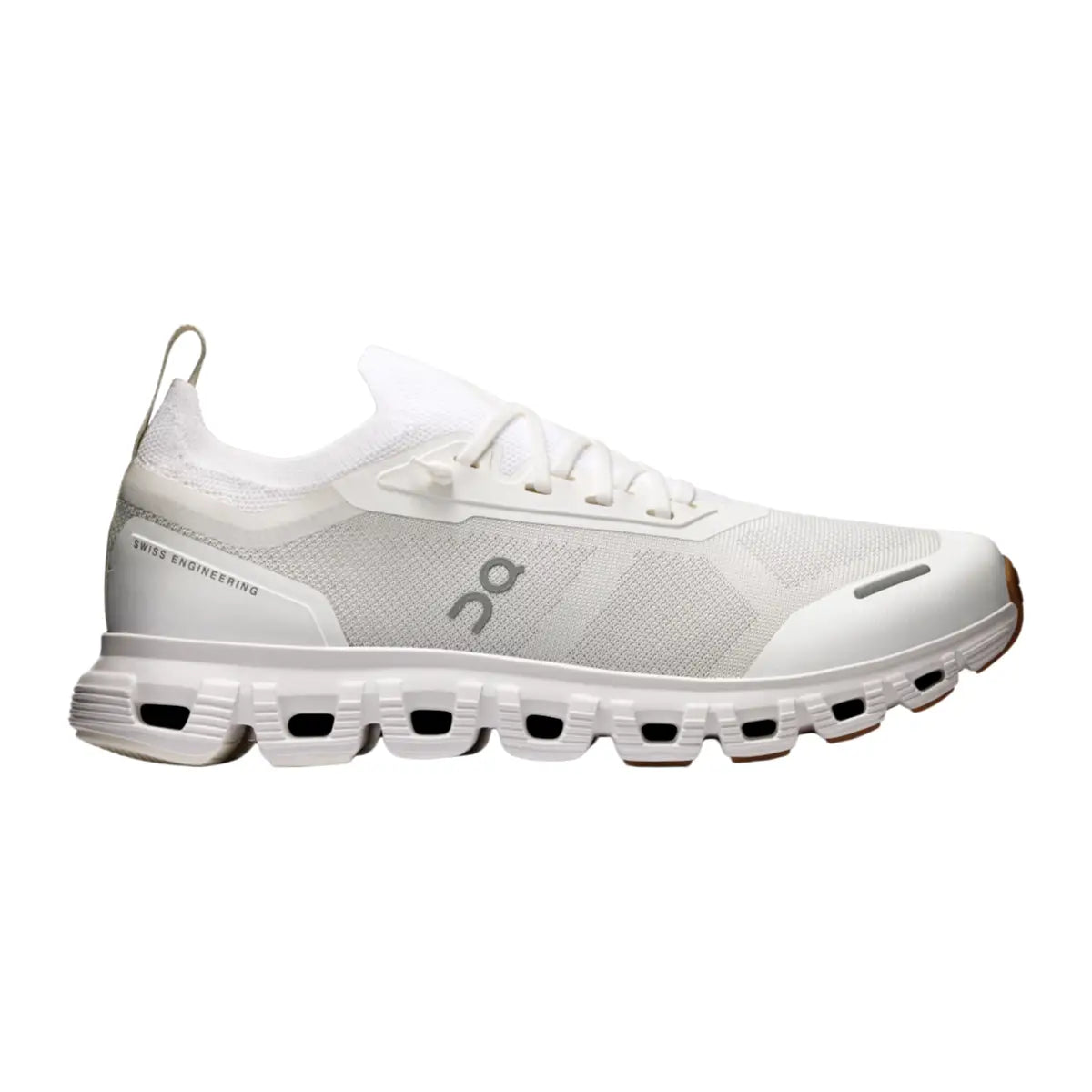 Cloud 6 Versa: Flexibility Meets Comfort