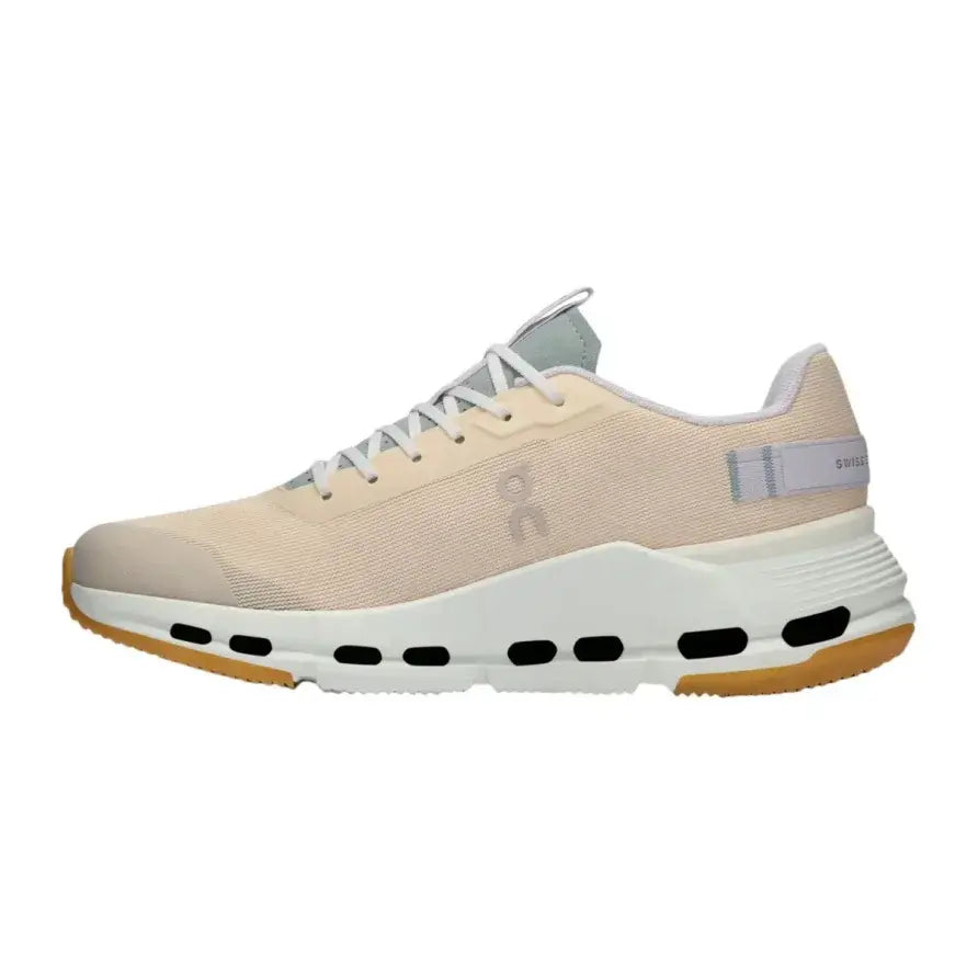 Cloudnova Form 2 Smooth Comfort. Sleek Everyday Style