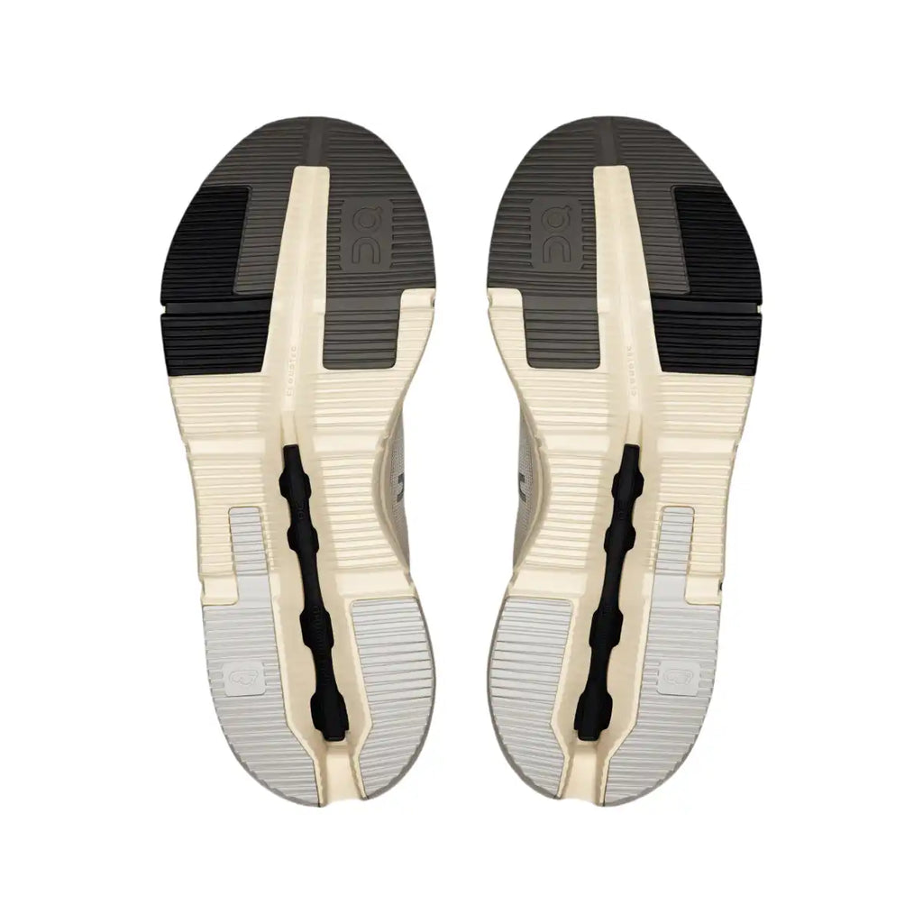 Cloudnova Form 2 Smooth Comfort. Sleek Everyday Style