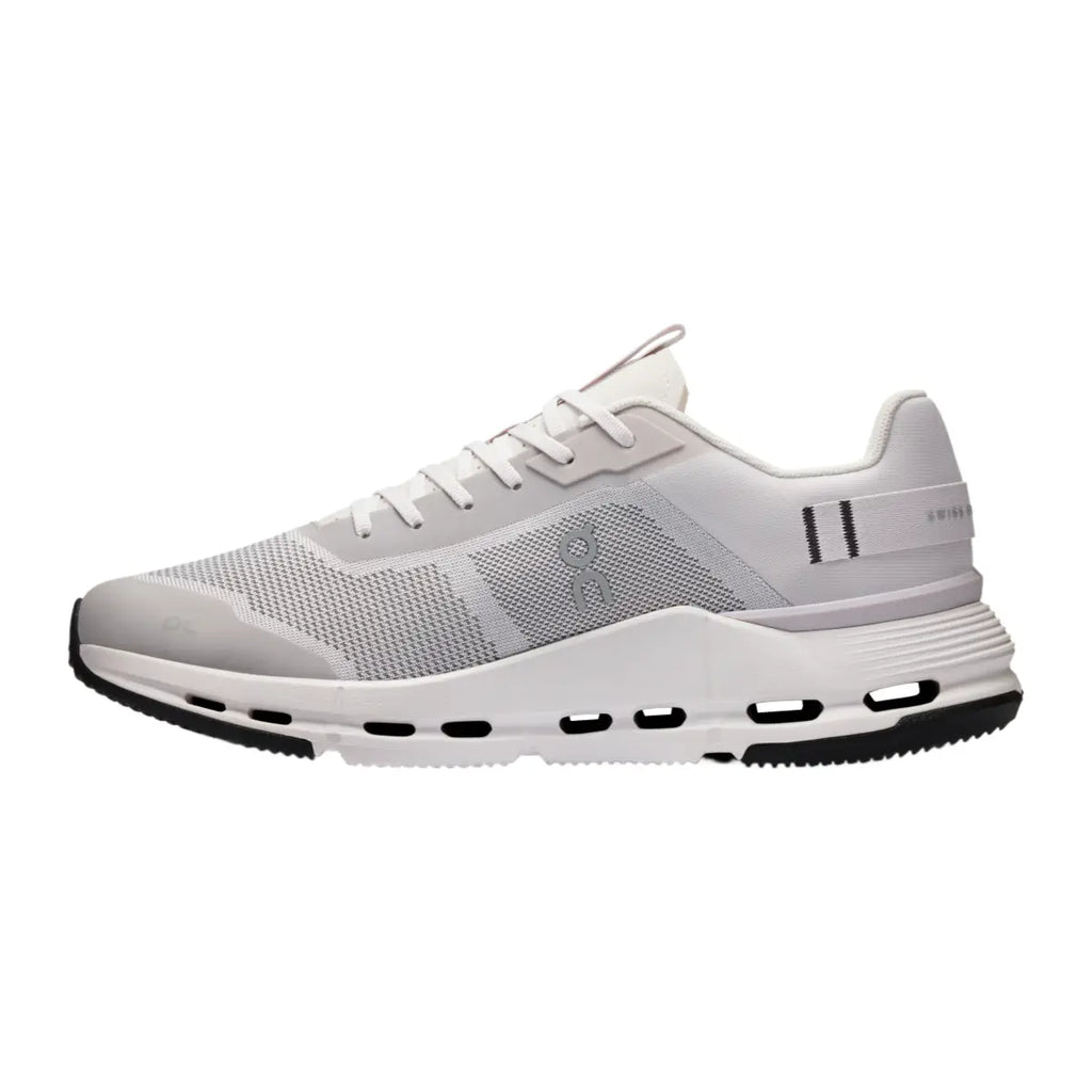 Cloudnova Form 2 Smooth Comfort. Sleek Everyday Style