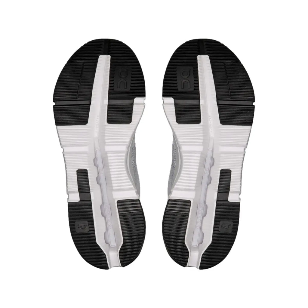 Cloudnova Form 2 Smooth Comfort. Sleek Everyday Style