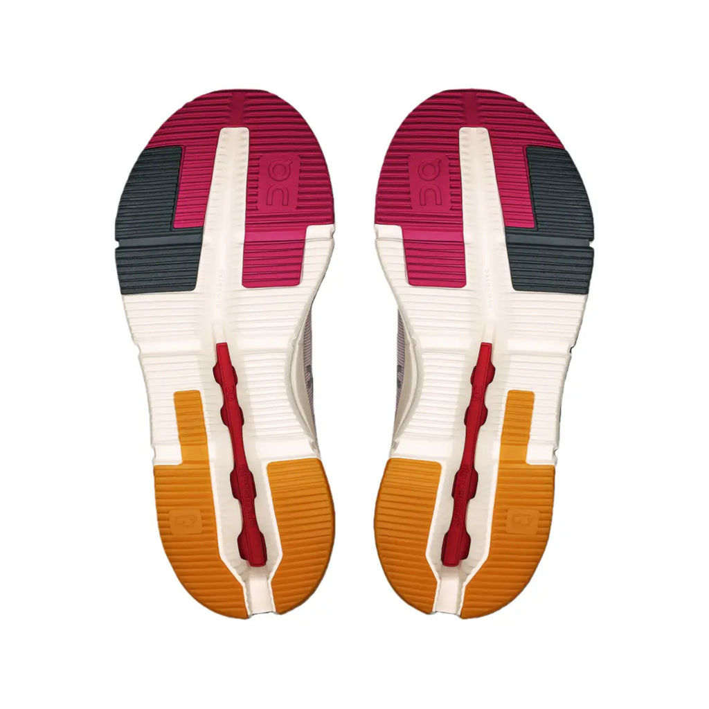 Cloudnova Form 2 Smooth Comfort. Sleek Everyday Style