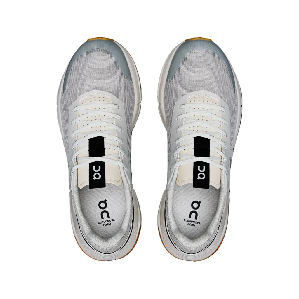 Cloudnova Form 2 Smooth Comfort. Sleek Everyday Style