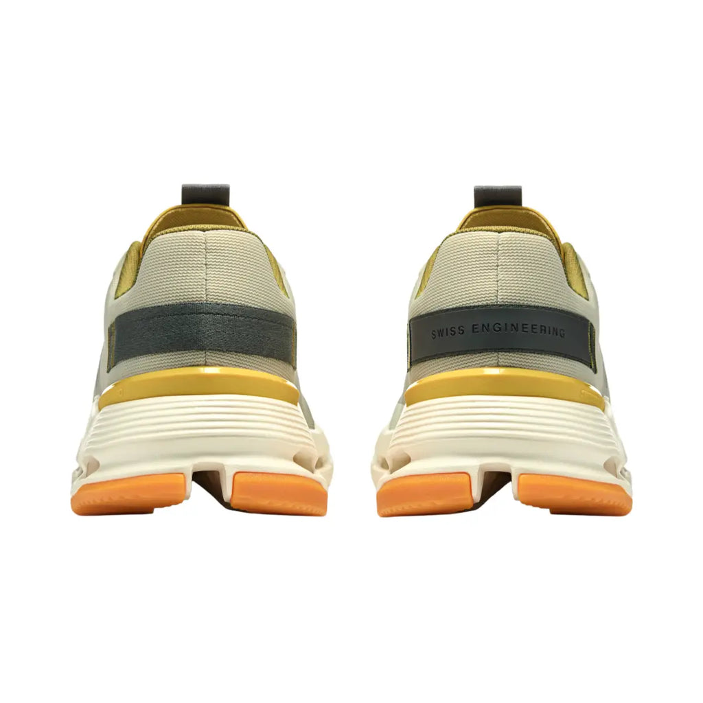 Cloudnova Form 2 Smooth Comfort. Sleek Everyday Style