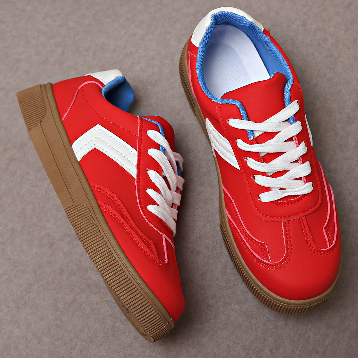 Beverly 90 Low-Top Sneakers