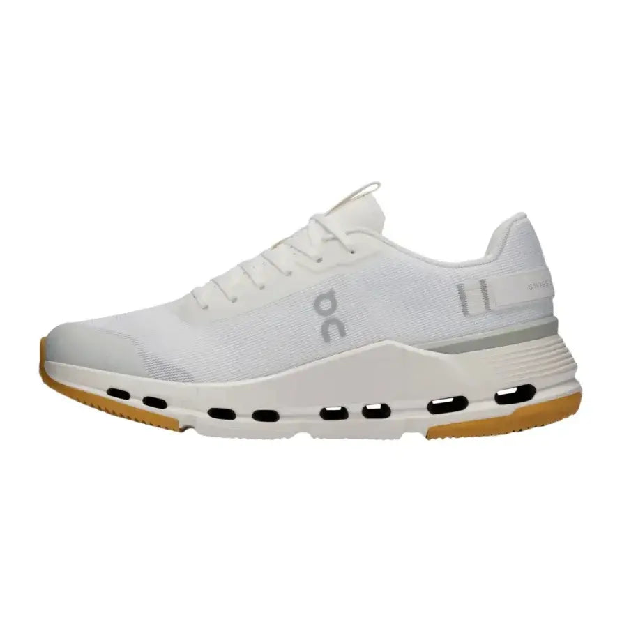 Cloudnova Form 2 Smooth Comfort. Sleek Everyday Style
