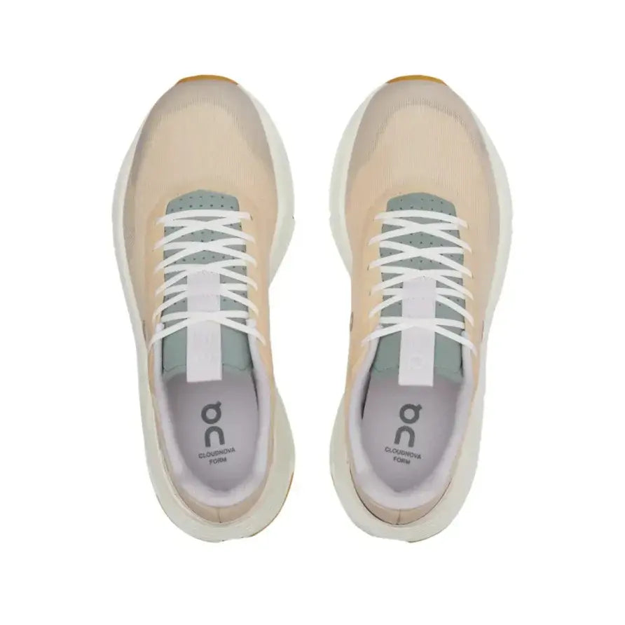 Cloudnova Form 2 Smooth Comfort. Sleek Everyday Style