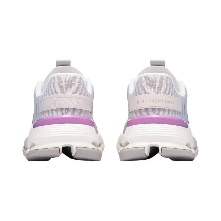 Cloudnova Form 2 Smooth Comfort. Sleek Everyday Style